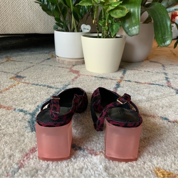 ASOS DESIGN Sleek Square Toe Slingback Mid-Heels in Burgundy Leopard - Picture 5 of 9